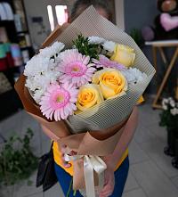 Букет цветов из:  Герберы, Розы и Хризантемы в Каргаполье